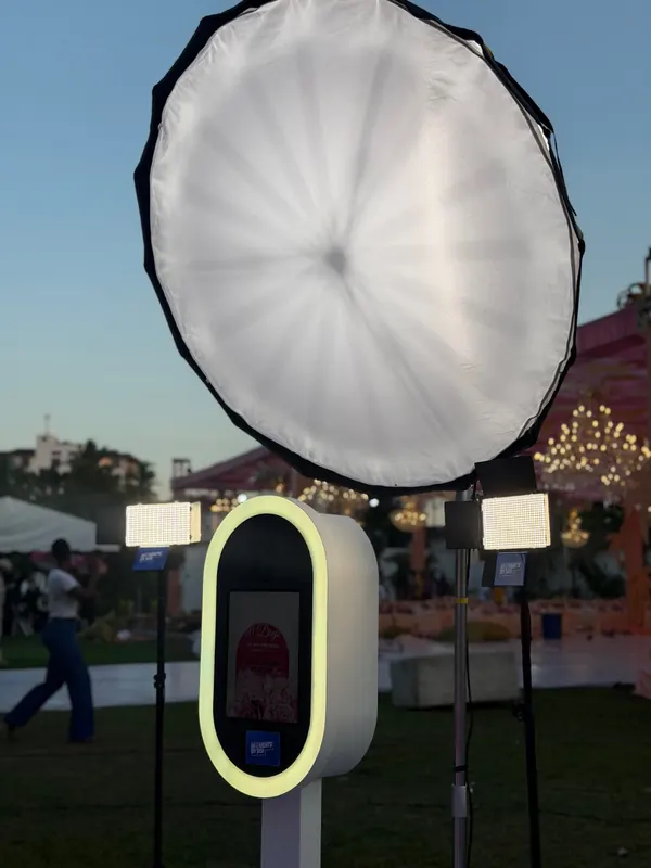 Moments By Sisi photobooth β event photo 27